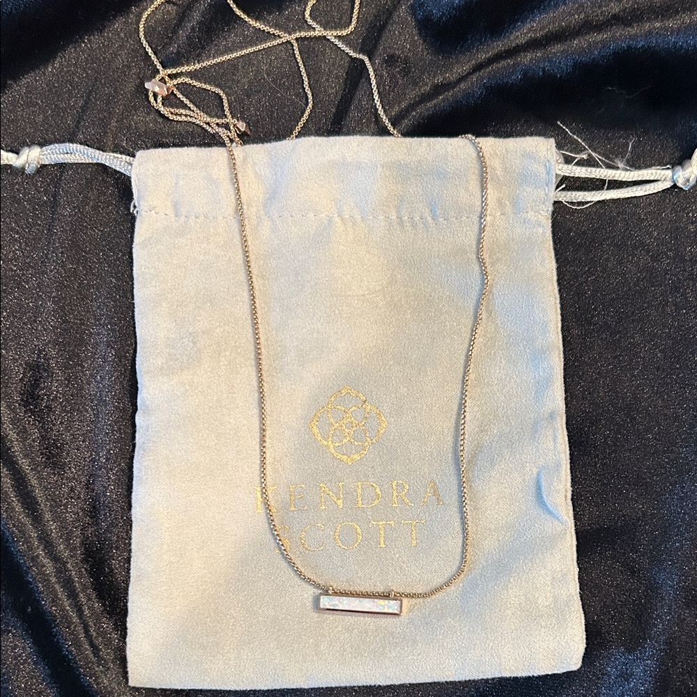 Kendra Scott Gold Bar Necklace